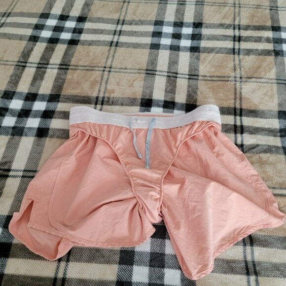 Nike shorts - Picture 3 of 4